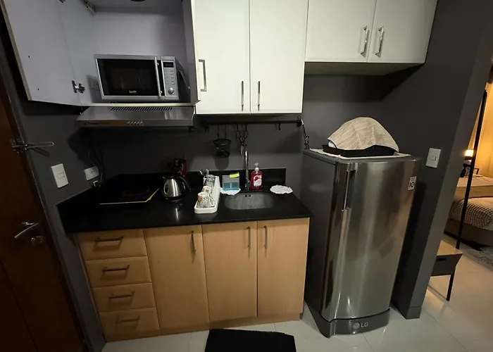 Castle Nook Staycation, Studio-type Staycation In Manhattan Heights, Cubao 3* Manila